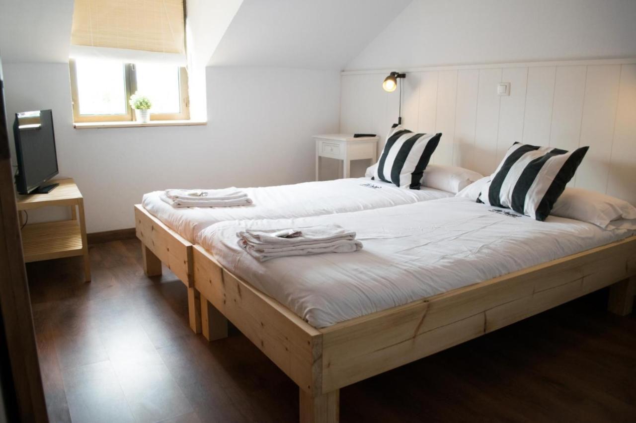 Latas Surf Lodge 로레도 외부 사진